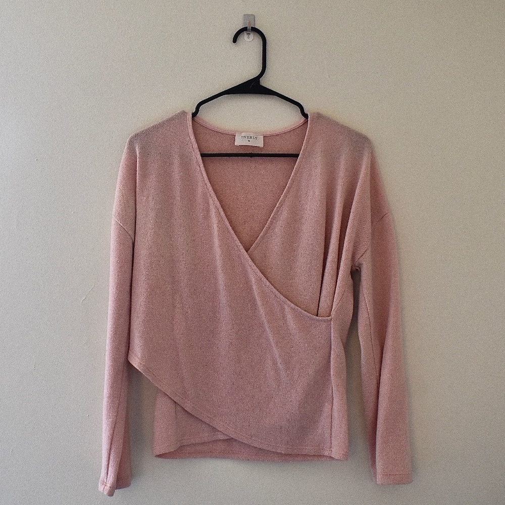 3/ $25 S- Everly Light Rose Wrap Top